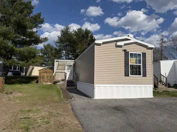 195 Wickham Way, Westbrook, ME 04092