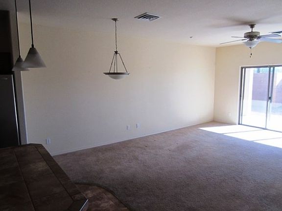 4th image of 407 Noland Ct