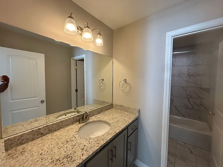 10151 Sterling Ridge Dr — Photo 19
