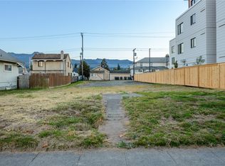 130 W 2nd St, Port Angeles, WA 98362