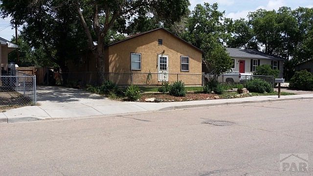 1st image of 2815 E 13th St
