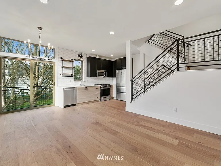 1124 NW 57th St #D — Photo 4