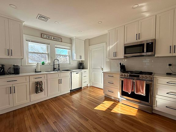 2nd image of 82 Elmer Rd #1