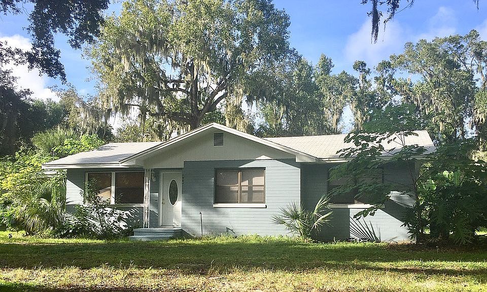1st image of 908 Flomich St