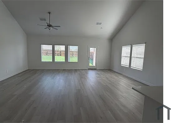 1409 Old Stead Dr — Photo 8