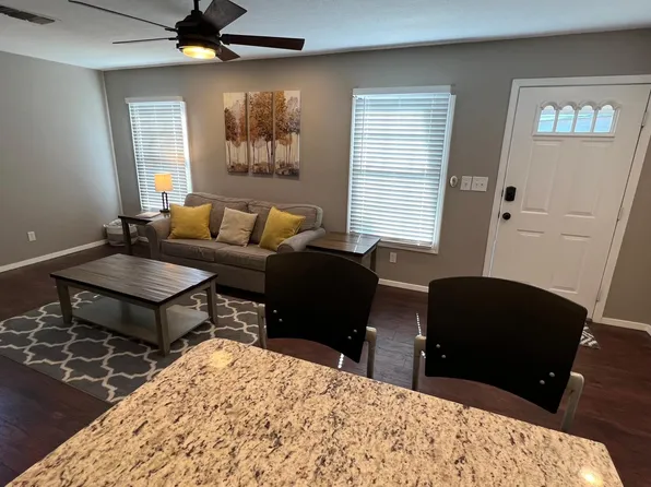 401 1/2 S Kentucky Ave, Roswell, NM 88203