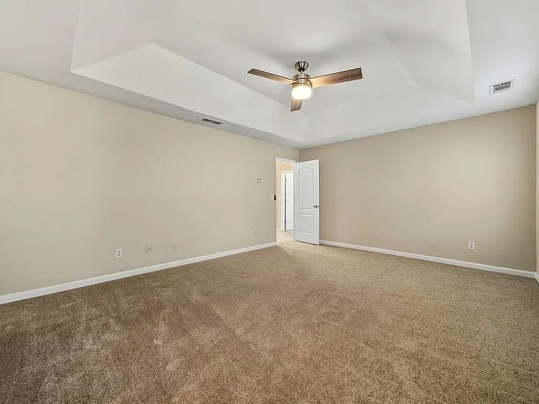 4750 Ferncrest Pl — Photo 21