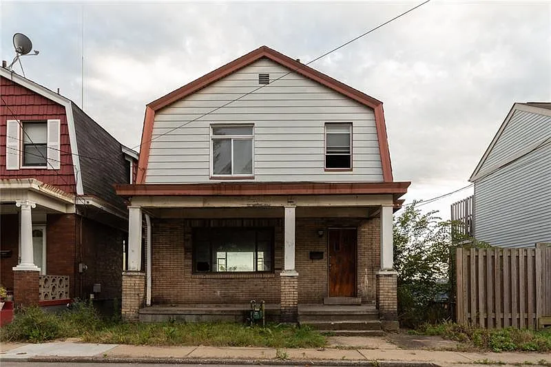 1854 Clayton Ave photo 1