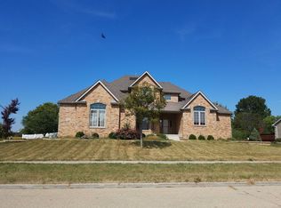 301 Rennesoy Dr, Newark, IL 60541