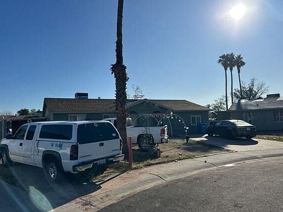 3rd image of 6917 W Palm Ln