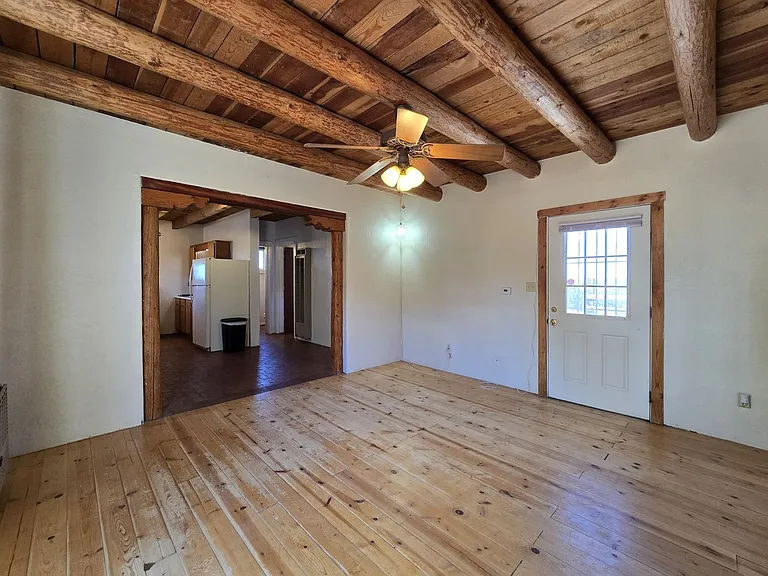 27633 W Frontage Rd — Photo 3