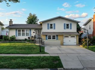 6040 Forestview Dr, Oak Forest, IL