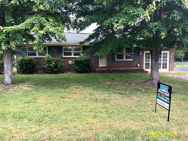 1st image of 115 Allan Dr