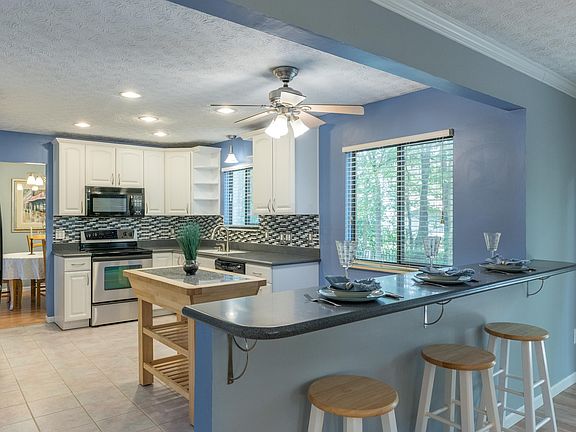 4th image of 5836 Connolly Ct