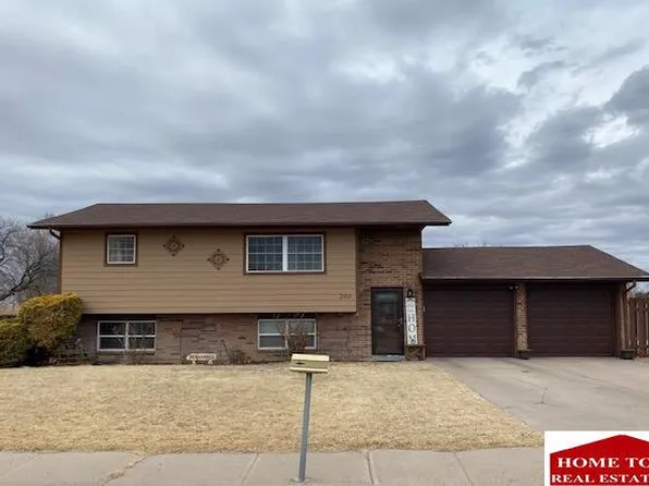 2103 E Fair St, Garden City, KS 67846