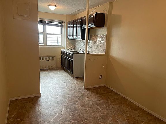 4th image of 1210 Croes Ave APT 10C