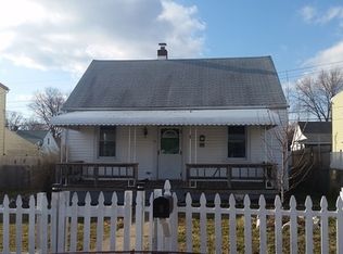 9 Avenal Rd, Baltimore, MD 21221