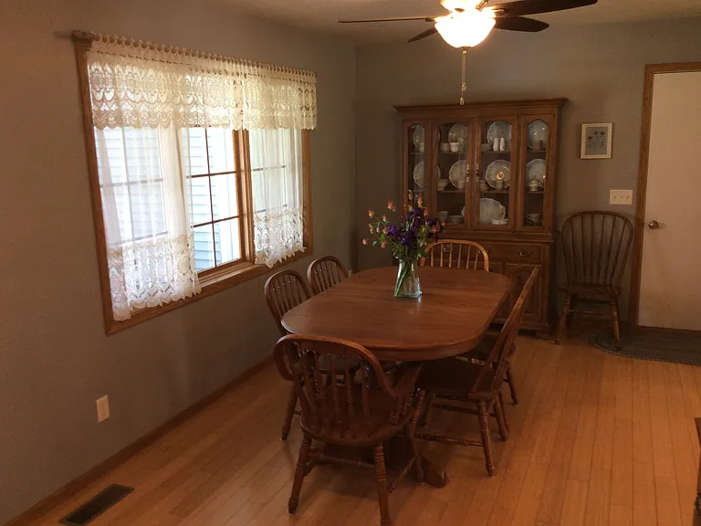 134 Delft Dr — Photo 8