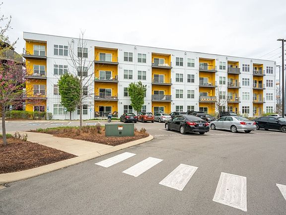 4th image of 400 Herron Dr #117