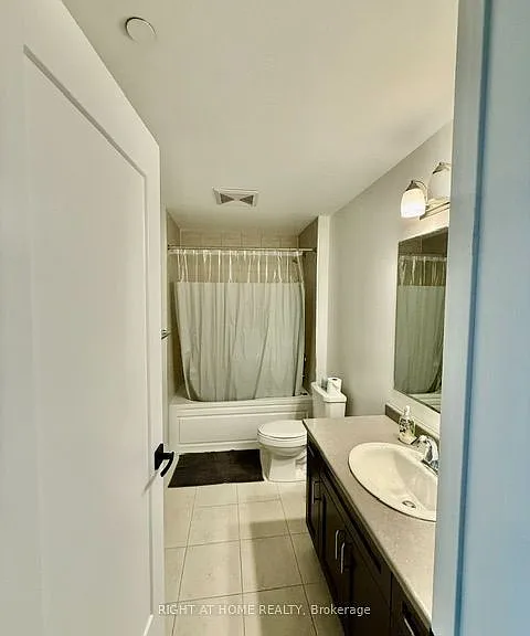 95 Dundas St W #29 — Photo 21