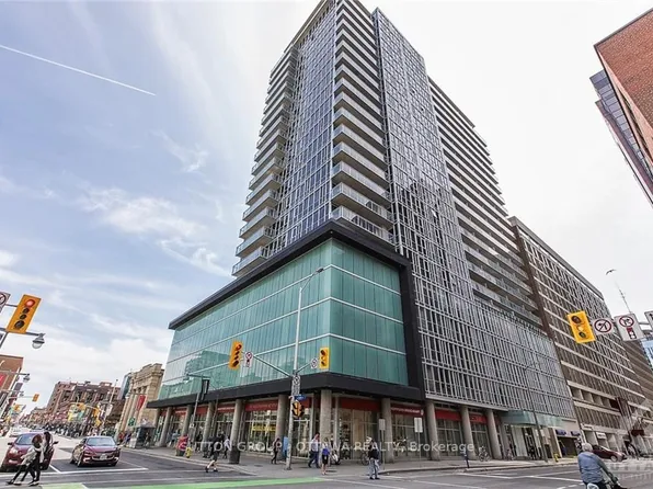 324 Laurier Ave W #1404, Ottawa, ON K1P 0A4