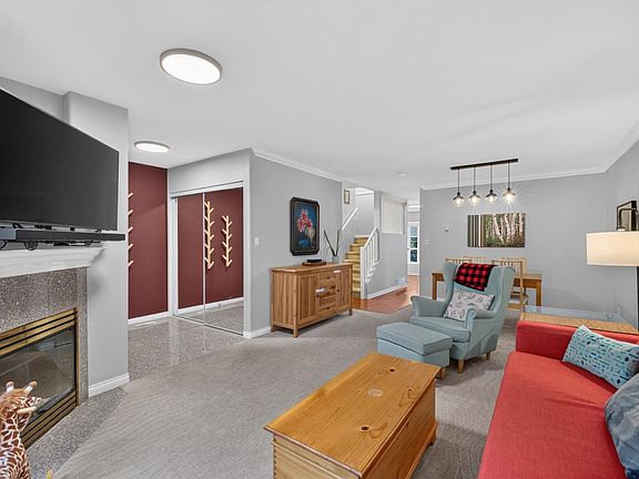 5th image of 225 E 6th St #109