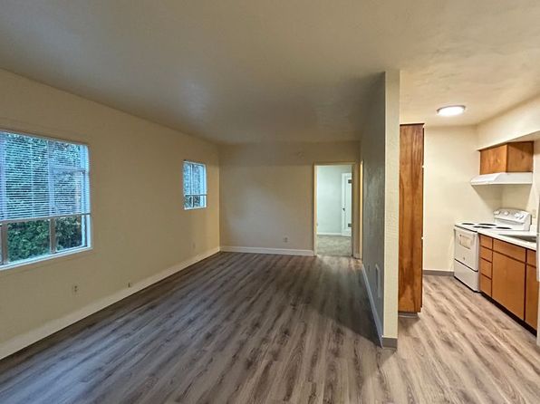 3007 NW Harrison Blvd #7