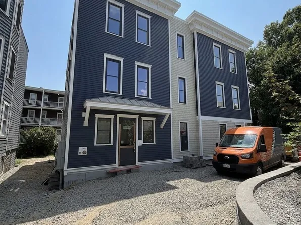 (undisclosed Address), Dorchester, MA 02125
