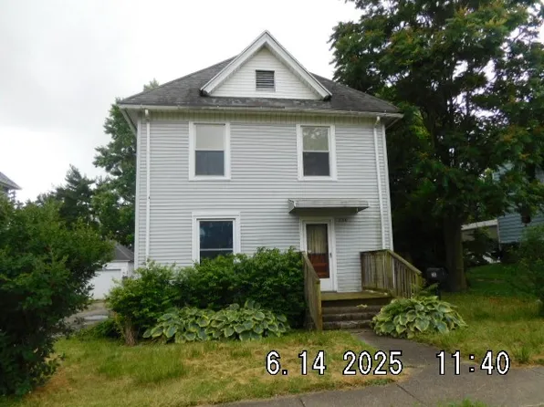 230 E Madison St, Paris, IL 61944