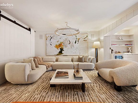 3rd image of 763 Greenwich St #1