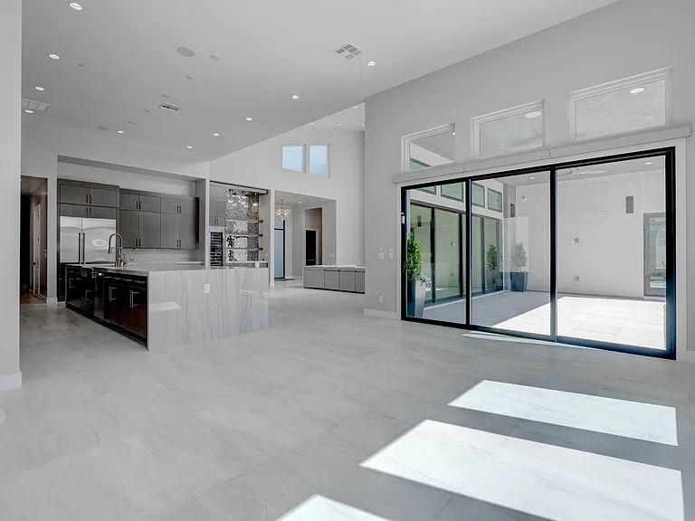 10949 Rossa Peak Ave — Photo 38