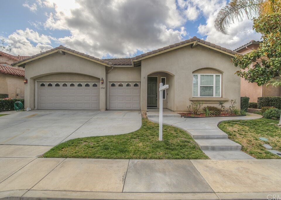 1st image of 31568 Royal Oaks Dr