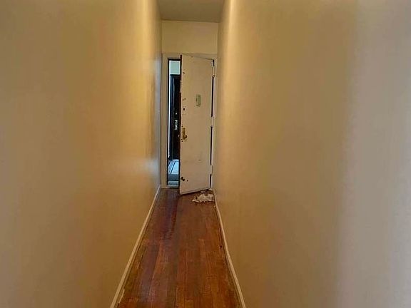 5th image of 645 Academy St #3