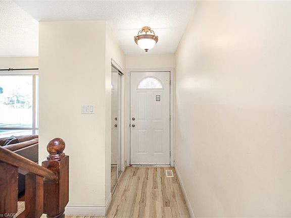 2nd image of 2700 Barton St E #5