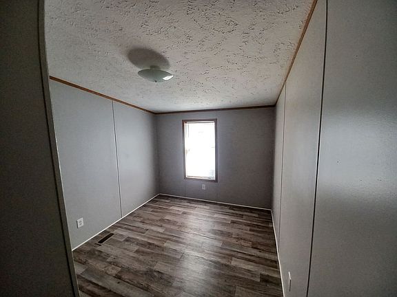 4th image of 432 Worthington Dr