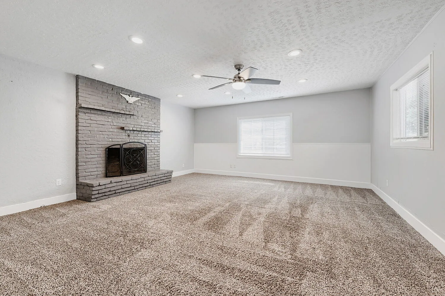 2 bed, 1.0 bath, 1092 sqft, $2,230 — Photo 4