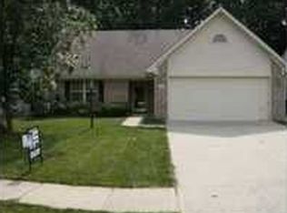 714 Pioneer Woods Dr, Indianapolis, IN 46224