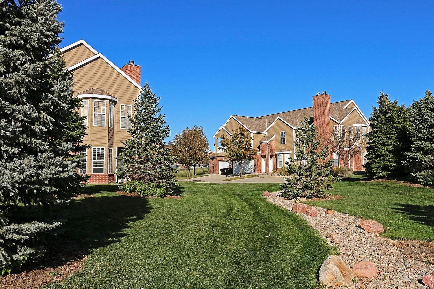 Ridge Pointe Villas — Photo 4