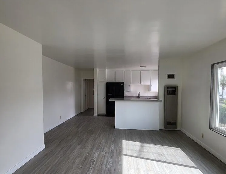 933 S Norton Ave #6 — Photo 2
