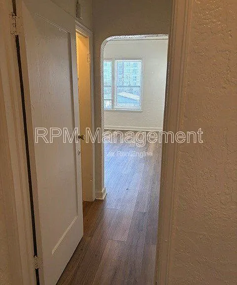 1523 N McCadden Pl #405 — Photo 4