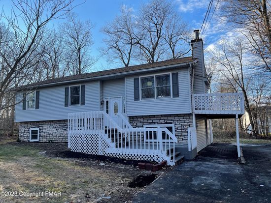 5108 Derby Rd, Tobyhanna, PA 18466