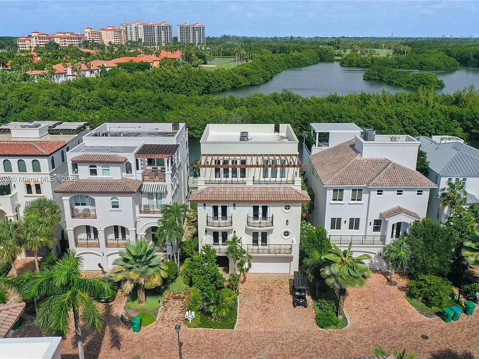 1st image of 5848 Paradise Point Dr