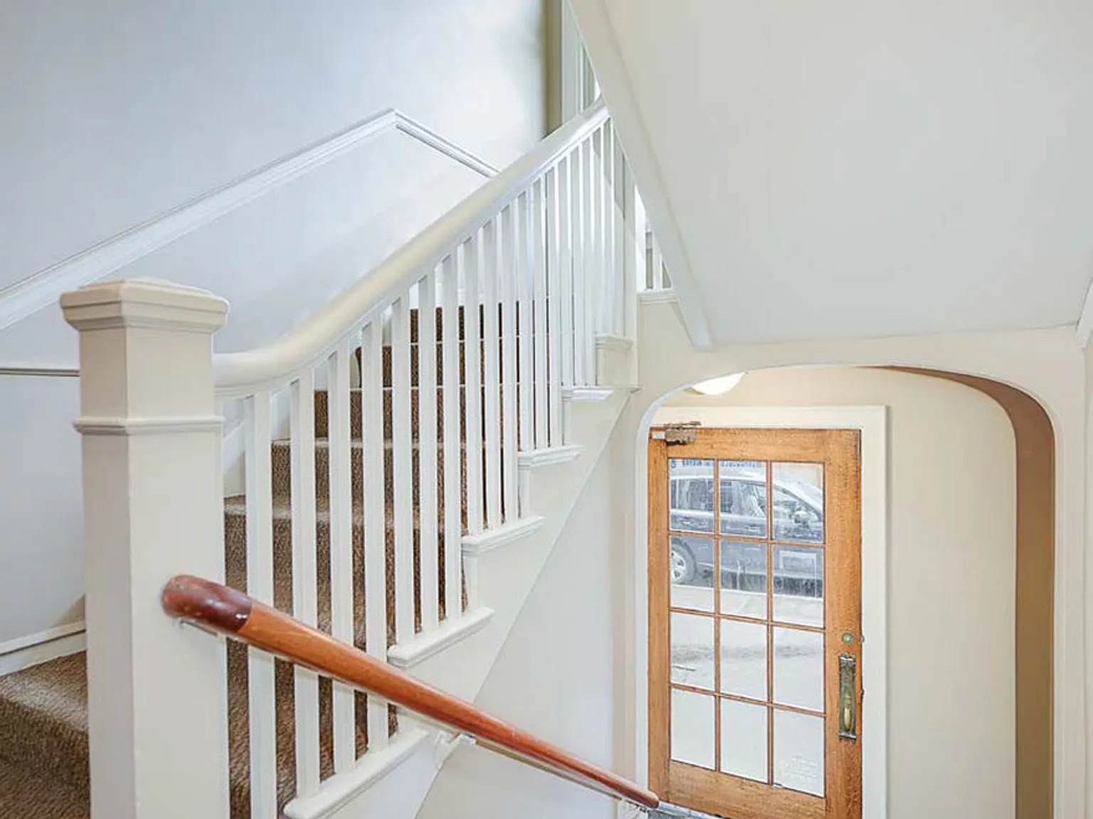 Swansonia Apartments — Photo 2