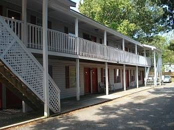 1st image of 11 Robinson Dr APT 6A