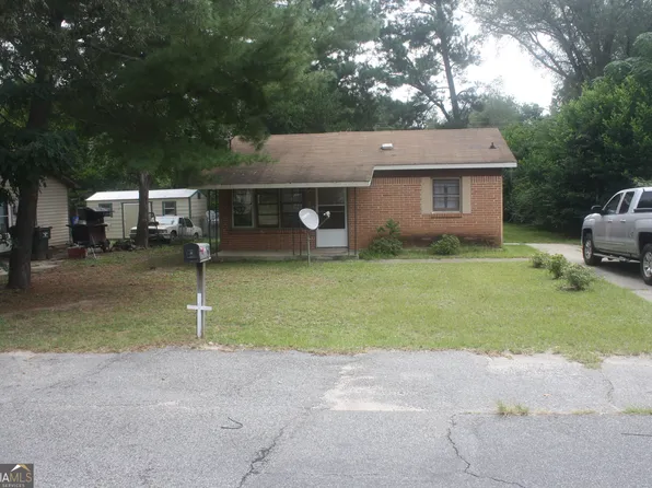 208 Suzanne Dr, Warner Robins, GA 31093