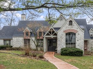 2712 W Green Acres Rd, Rogers, AR 72758