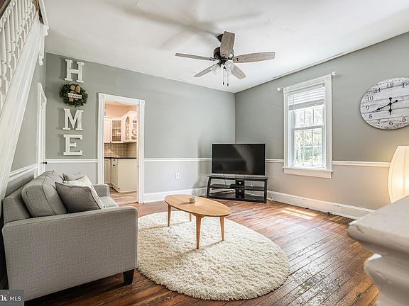 5th image of 1750 New Holland Pike