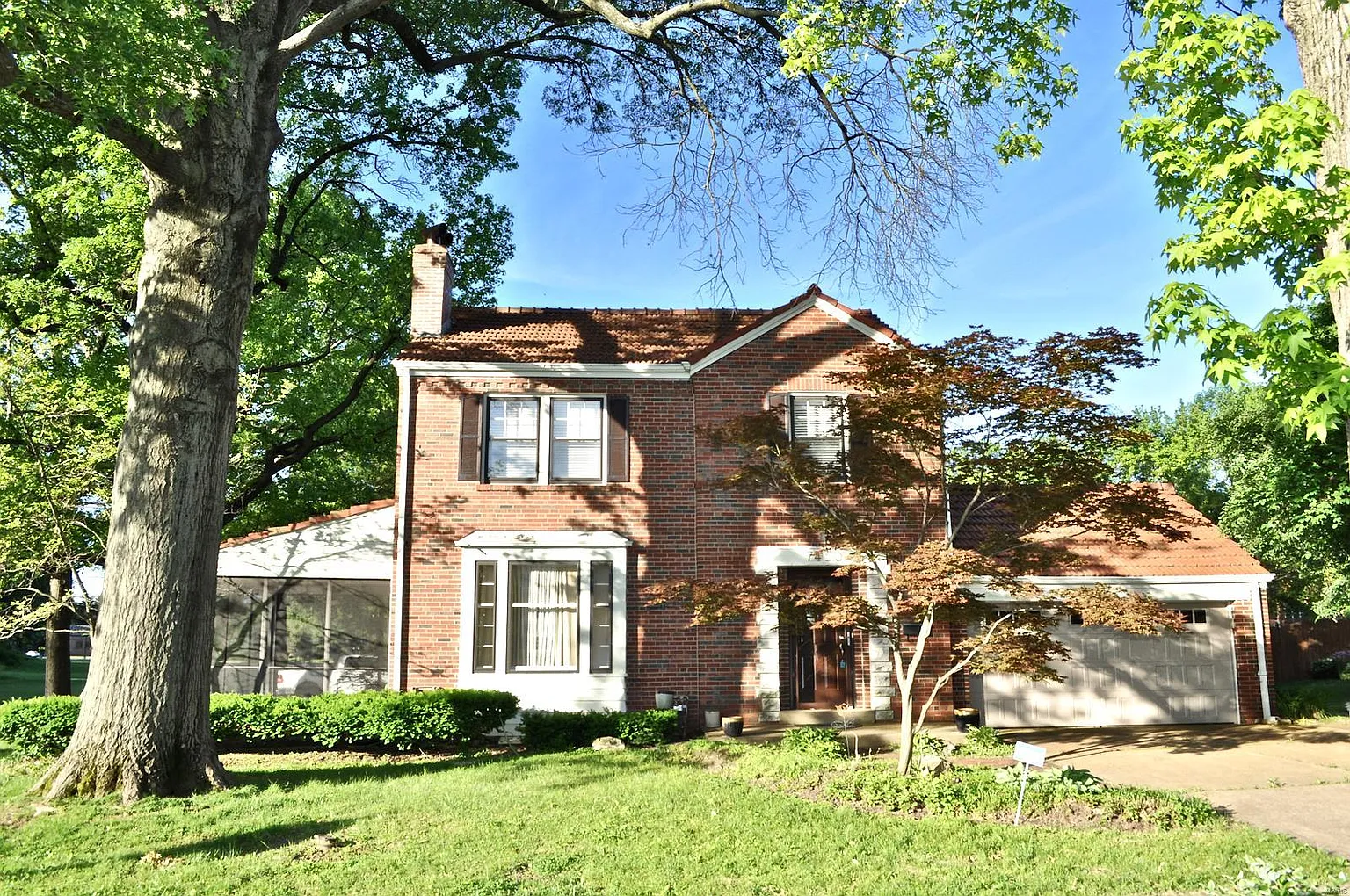 7450 Overbrook Dr photo 1