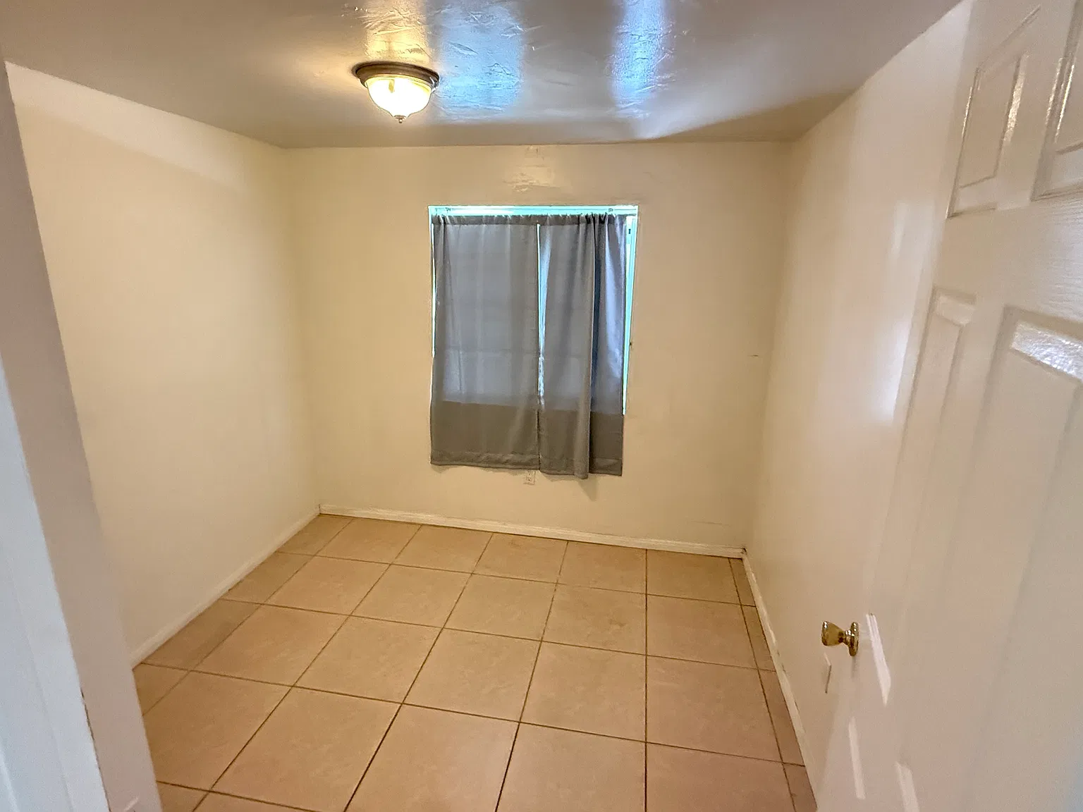 1 bed, 420 sqft, $1,850 — Photo 4