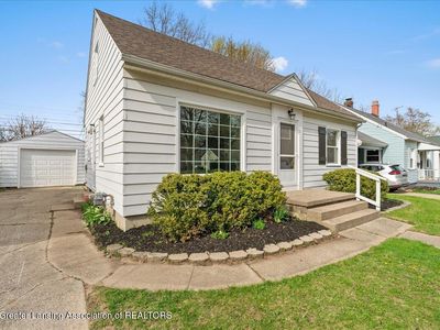 907 Hamilton Ave, Lansing, MI, 48910